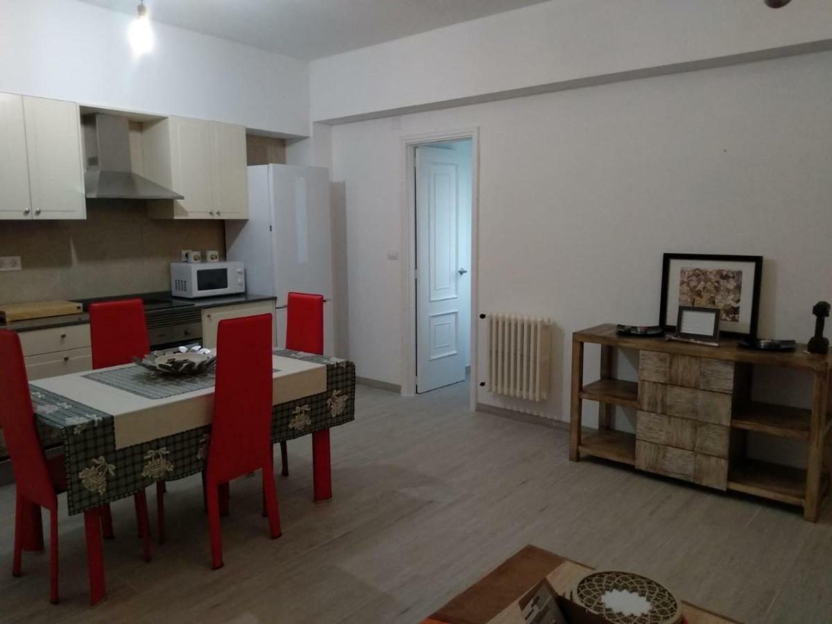 Apartamento En El Centro De Lalin Luaran gambar